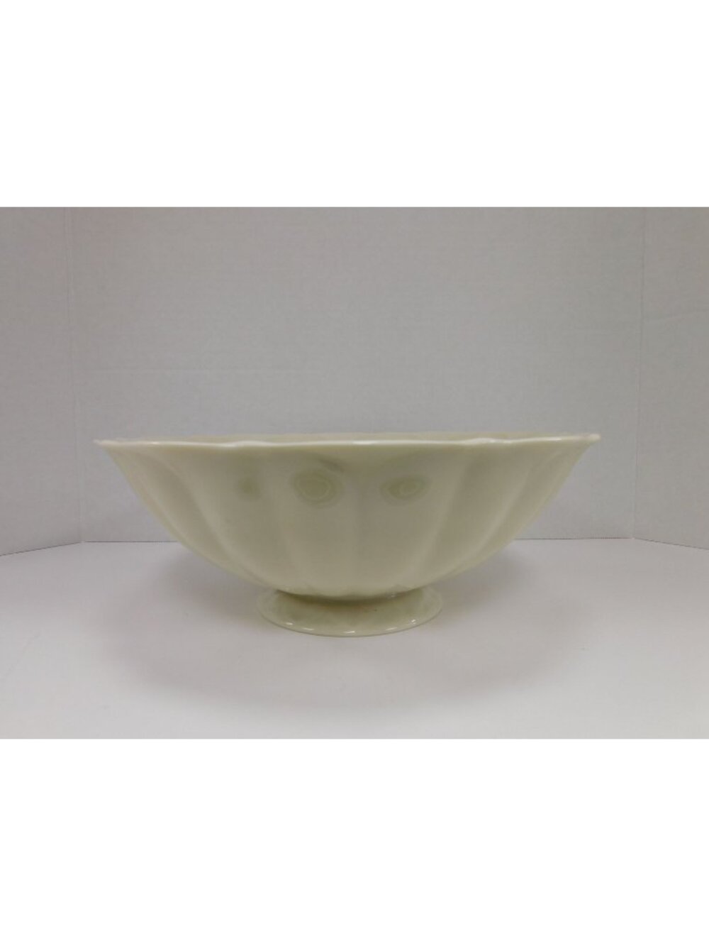Vtg Lenox Lotus Collection W/ Mark 8" Footed White Serving Bowl DW809